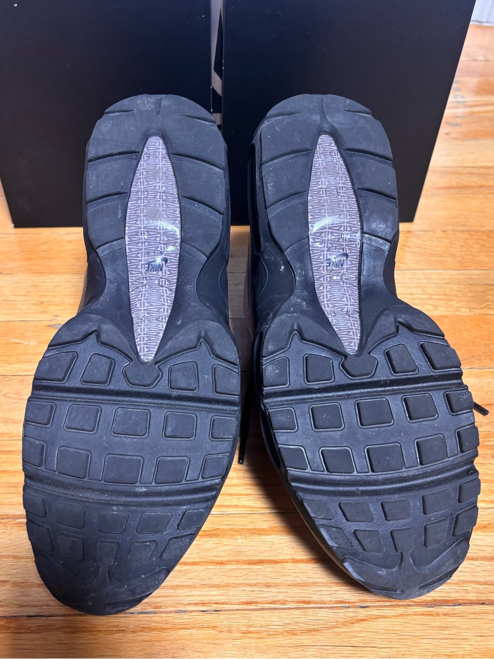 A Ma Maniére x Nike Air Max 95 SP - Picture 7 of 10